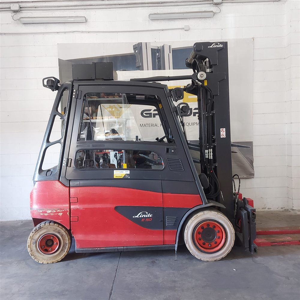 Noleggio Linde E50HL-01/600 a Milano